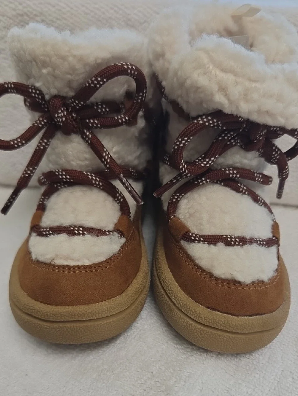 Old Navy Neutral Cream Sherpa Alpine Boot Sz 5
